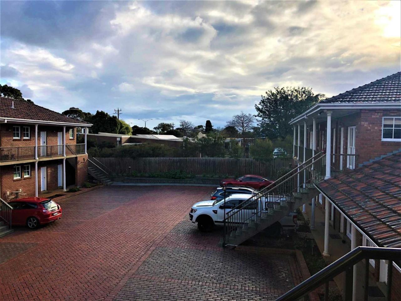 Glen Inn Glen Waverley Zewnętrze zdjęcie